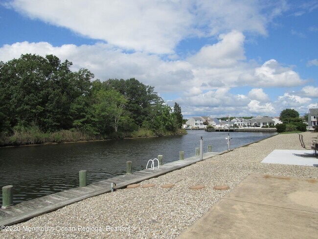 Foto del edificio - 23 Osprey Ln