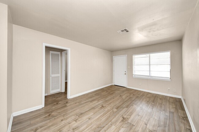 Foto del edificio - 1320 Griffin St