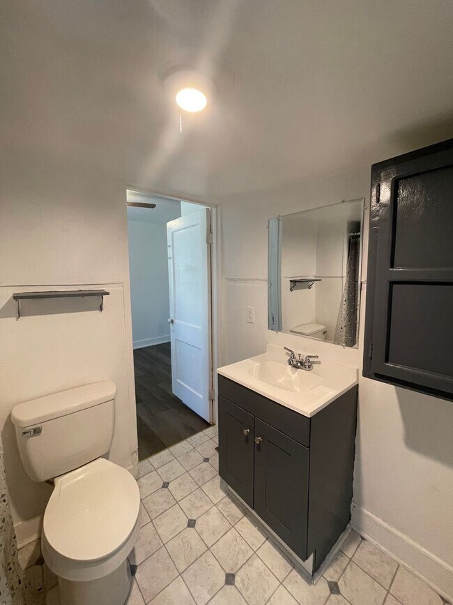 Foto del edificio - Two Bedroom, One Bath House!