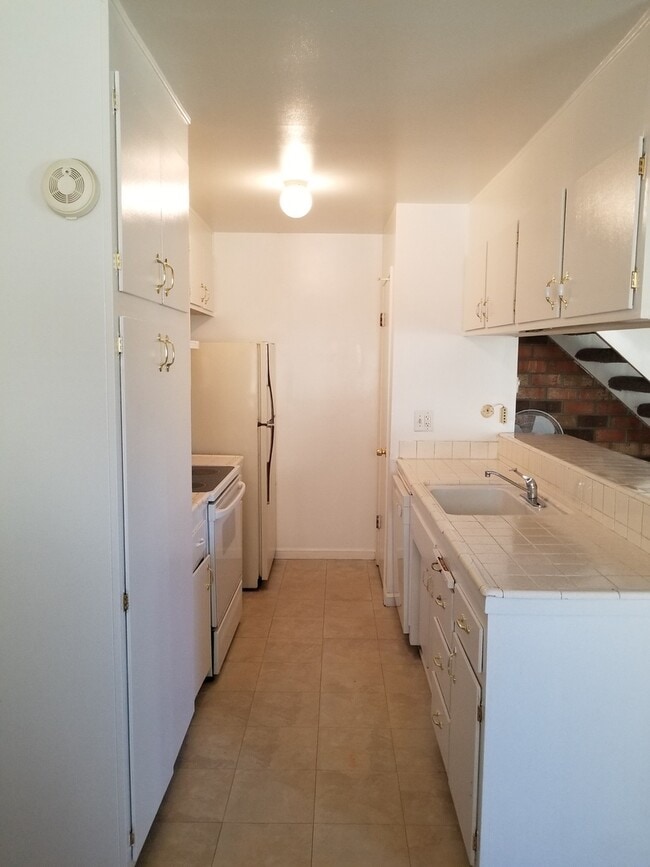Building Photo - GREAT 2BD / 1BTH CONDO!