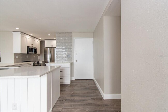 Foto del edificio - 4015 Bayshore Blvd