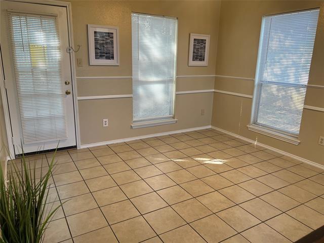 Building Photo - 1112 Cardinal Oaks Dr