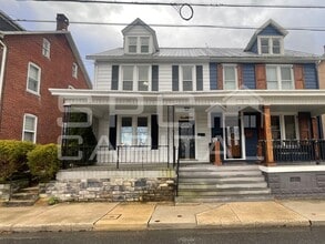 Building Photo - 218 W Middle St