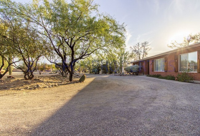 Foto del edificio - 3 Bed ranch style home on the NW side
