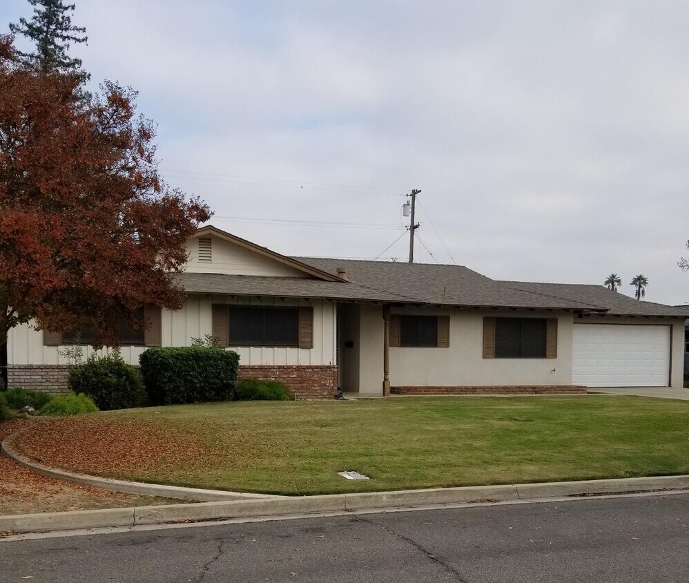 2454 16th Ave, Kingsburg, CA 93631 House Rental in Kingsburg, CA