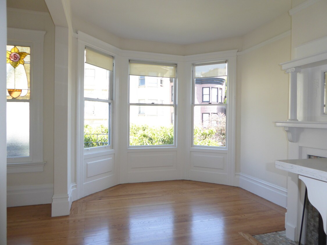 Primary Photo - 2539 Polk St