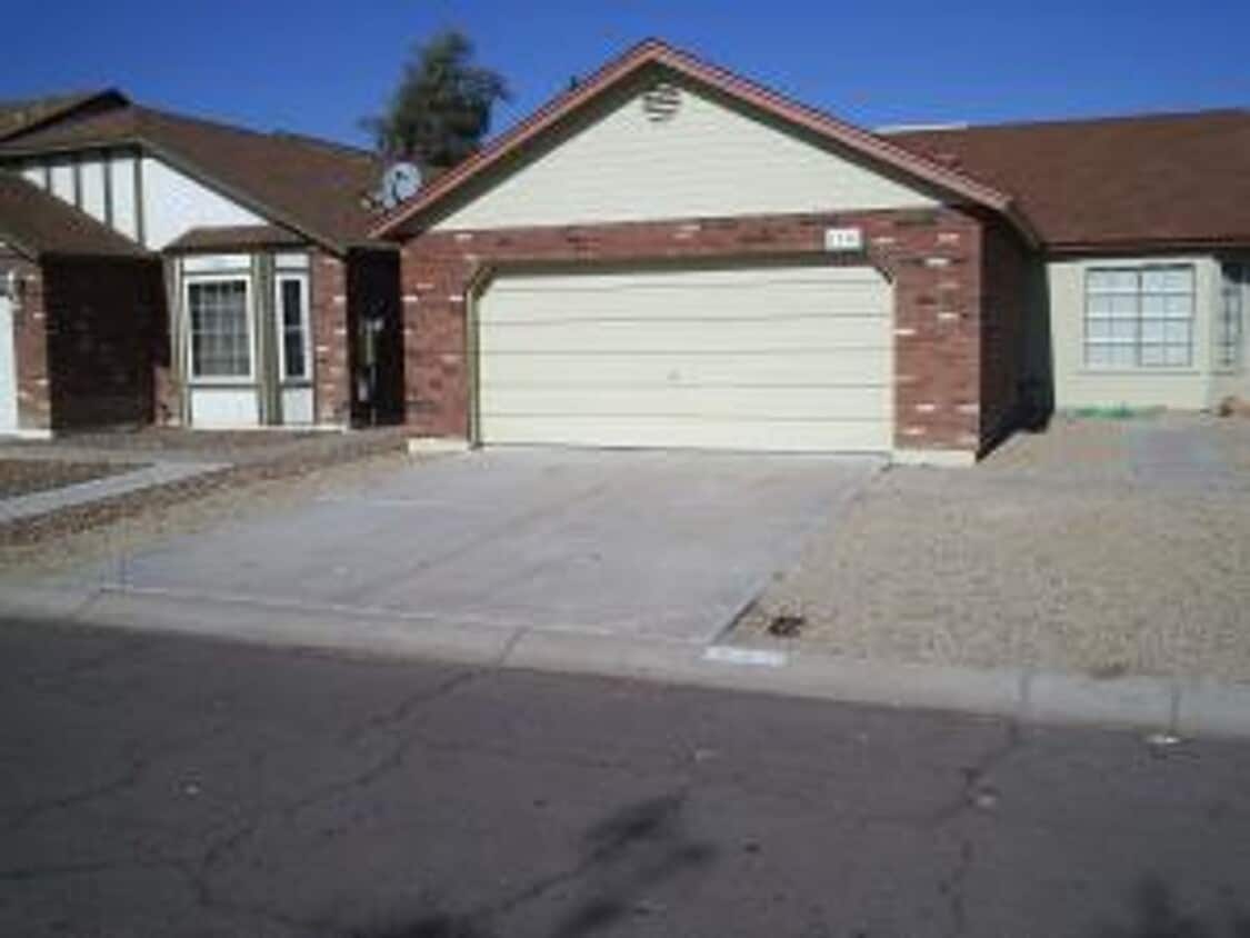 Primary Photo - $1,975 For Lease SFH 3 Beds-2 Baths-2 Car ...