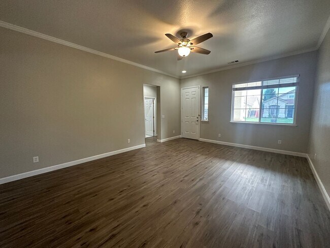 Foto del edificio - 649 Beck Creek Ln
