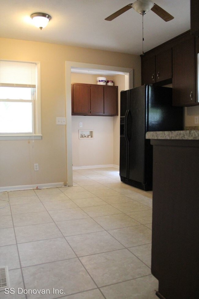 Foto del edificio - 3 br, 1.5 bath House - 1015 Bingham Drive