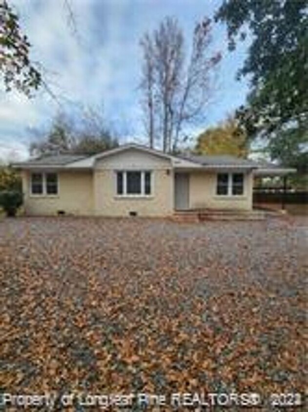 Foto principal - 5100 Redwood Dr