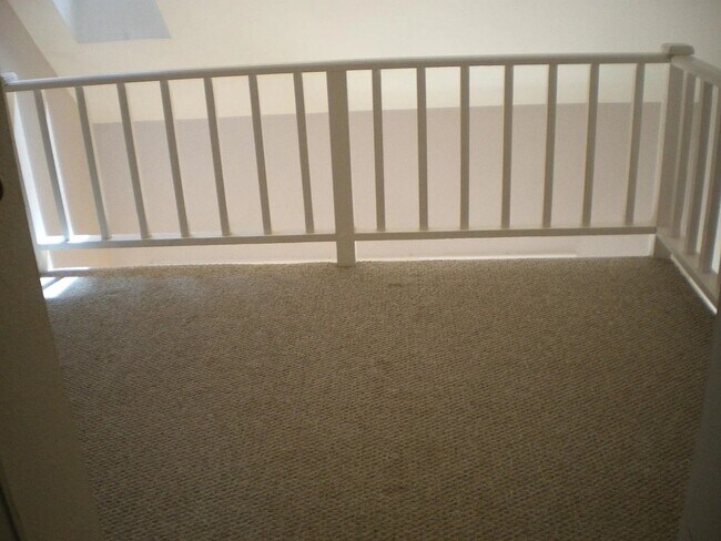 Foto del edificio - Bright & Convenient Unit in the Heart of B...