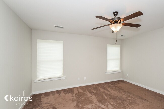 Building Photo - 150 Shiloh Creek Drive