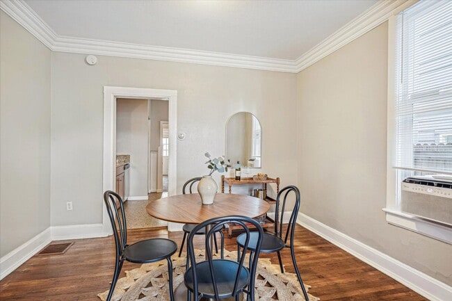 Building Photo - Charming 1 bed/1bath in The Highland - Great Location!