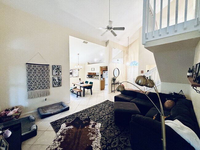 Building Photo - 4016 Watercove Dr