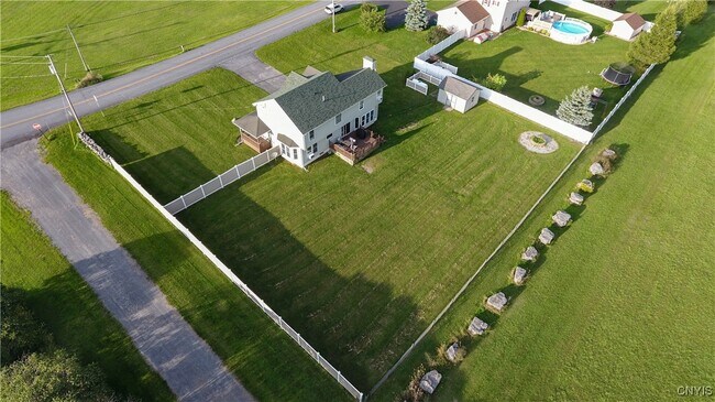 Foto del edificio - 26202 Lafave Rd