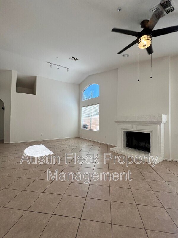 Foto del edificio - 19002 N 90th Pl