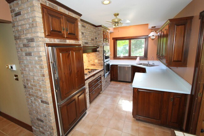 Foto del edificio - Incredible home on a private & secluded lot.