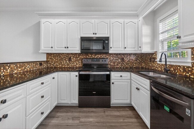 Foto del edificio - 124 Quality Dr