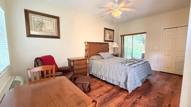 Foto del edificio - 8946 Sandshot Ct