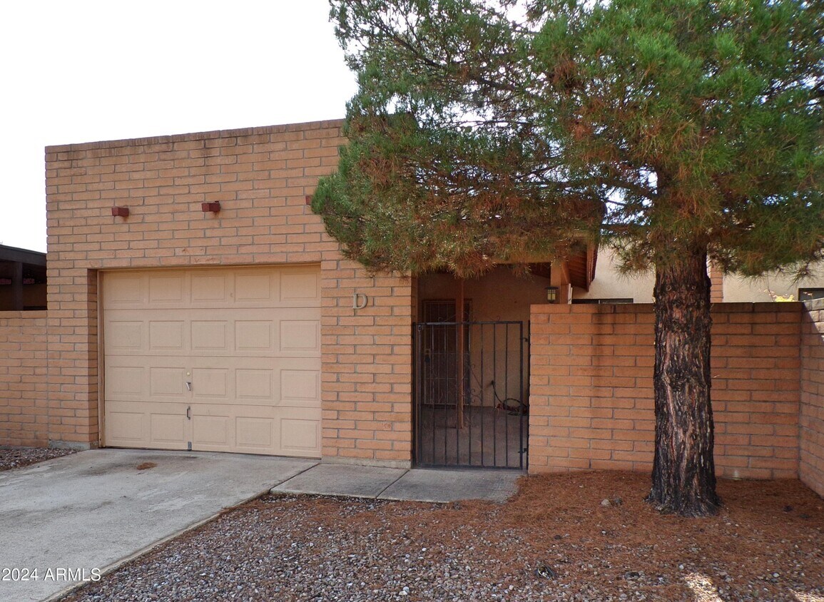 Primary Photo - 4411 Buena Loma Way