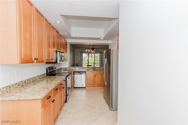 Building Photo - 5068 Annunciation Cir