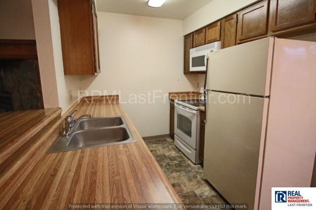 Building Photo - 8101 Briarwood St