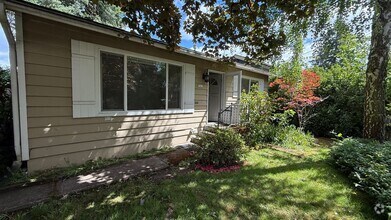 Building Photo - 3567 SW Hume St