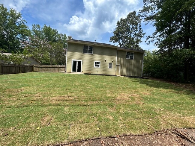 Building Photo - 104 Timber Walk