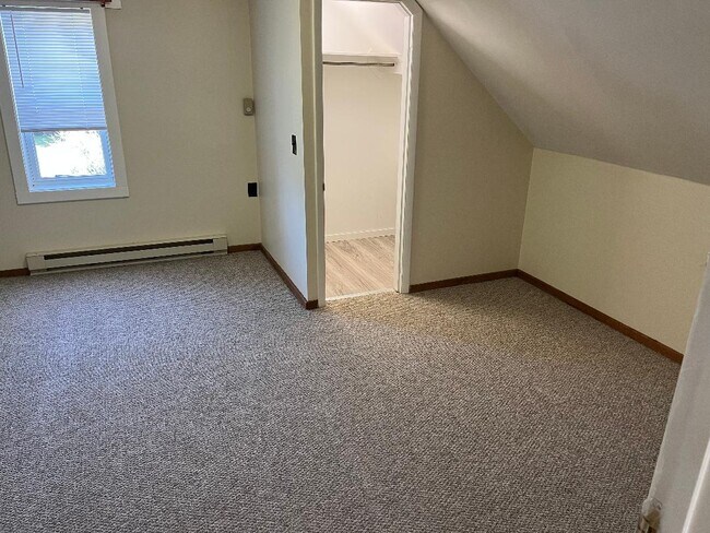 2nd Floor Master Bedroom - 541 Salmon River Rd