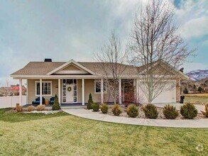 Building Photo - 584 N Dutch Summit Ct