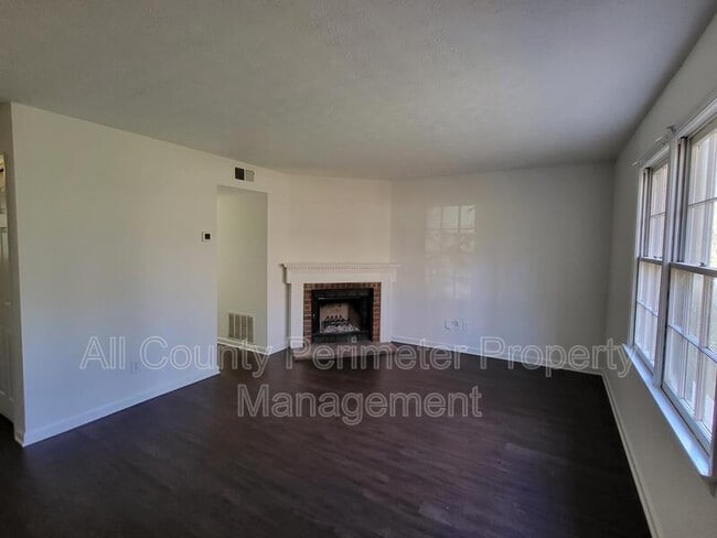 Photo - 5553 Estates Ct Townhome