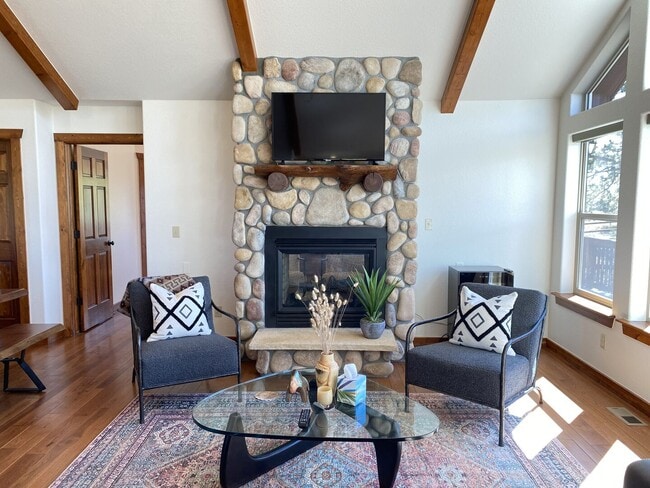 living room - 850 Blacksmith Rd