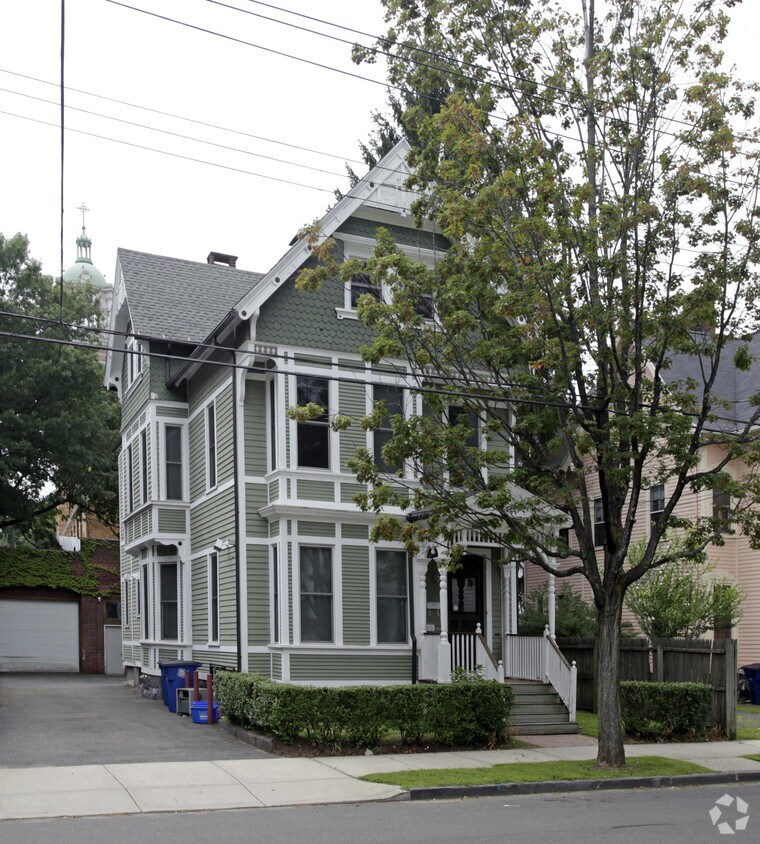 Foto del edificio - 114 Lawrence St