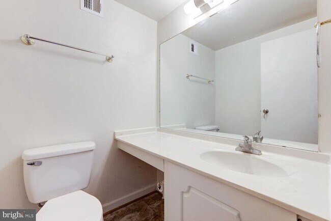 Building Photo - 5500 Holmes Run Pkwy