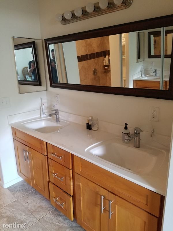 Foto del edificio - 4 br, 2 bath Apartment - 401 Keolu Dr