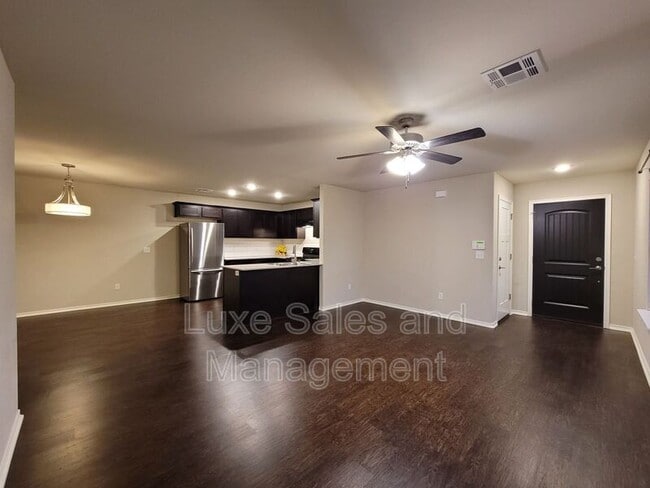 Building Photo - 8808 SW 45th St