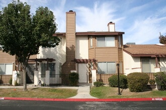 Building Photo - 4600 Beechwood St