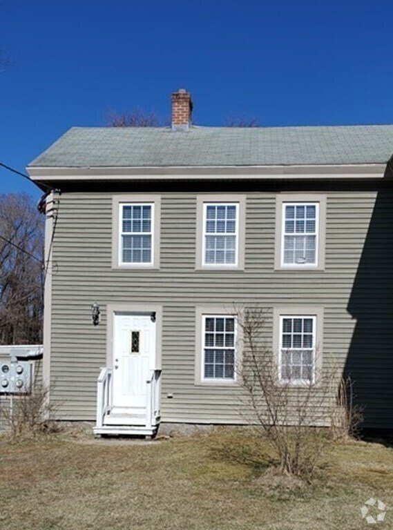 Apartments under 2,500 in Brookfield MA 1 Rentals