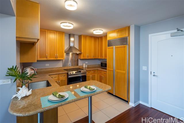 Building Photo - 1296 Kapiolani Blvd