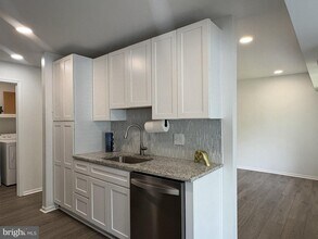 Building Photo - 9574 Jayhawk Terrace