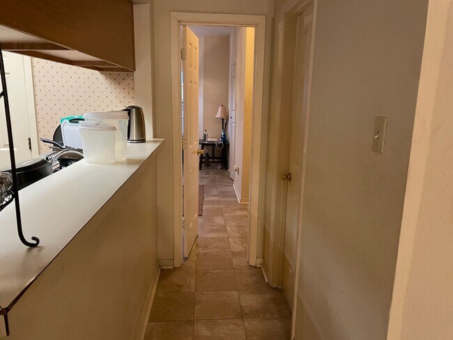 Foto del edificio - 915 W 23rd St