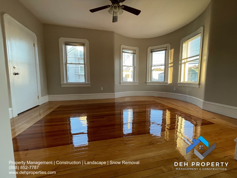 Photo - 216 Hope St (Fall River, MA)