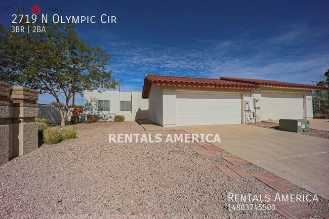Building Photo - Coming Soon! Charming Patio Home by Golf C...