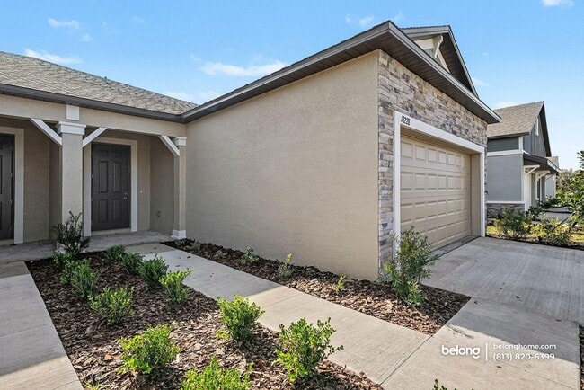 Building Photo - 18228 Pleasantview Blvd