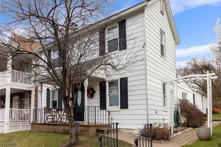 Primary Photo - 1152 7th Ave