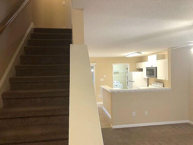 Foto del edificio - 6716 Bryant St