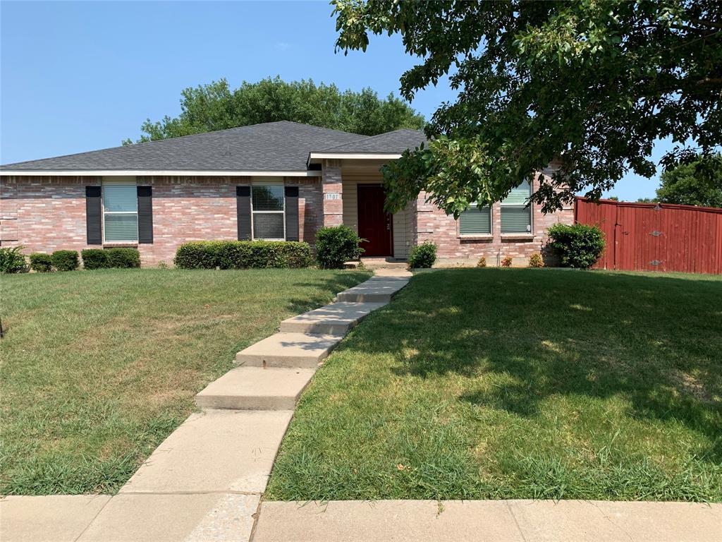 Primary Photo - 1701 Cliffbrook Dr