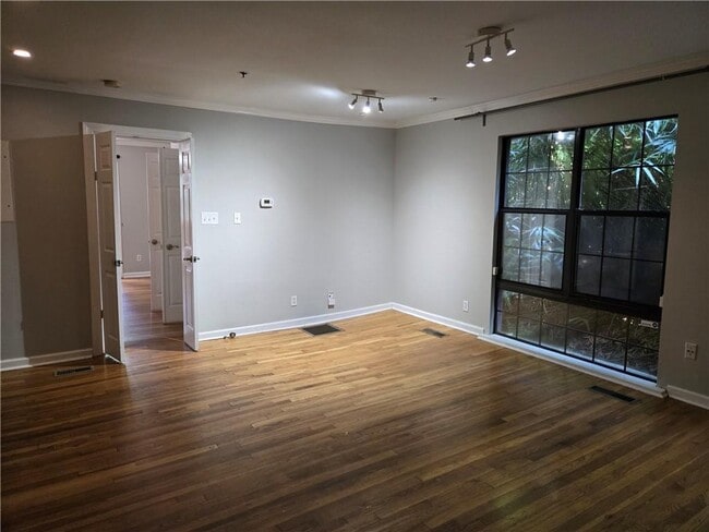 Foto del edificio - 317 8th St NE