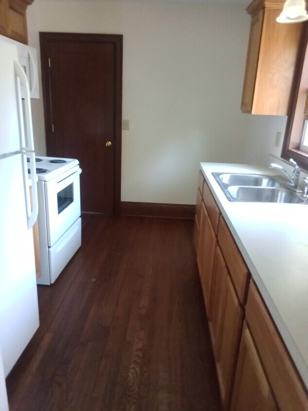Foto principal - 99 Hawthorne Ave
