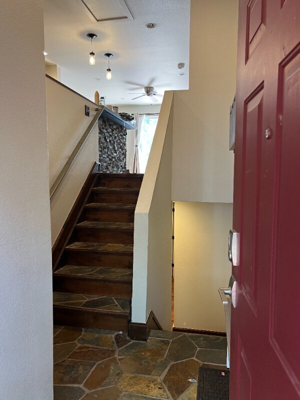 Foto principal - 8 Spyglass Ln